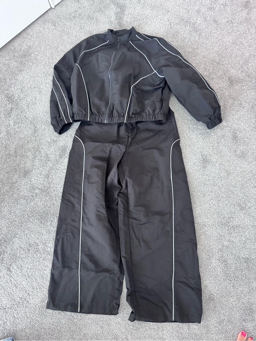 Black Women’s Wide-Leg Track Pants & Jacket Set